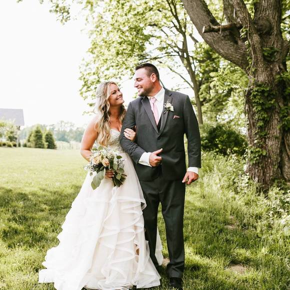 Meet your Posher, Nicole - Picture 1 of 1